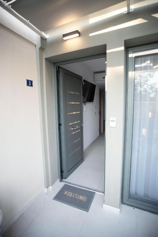 8 Boutique Suites Néa Potídea Szoba fotó