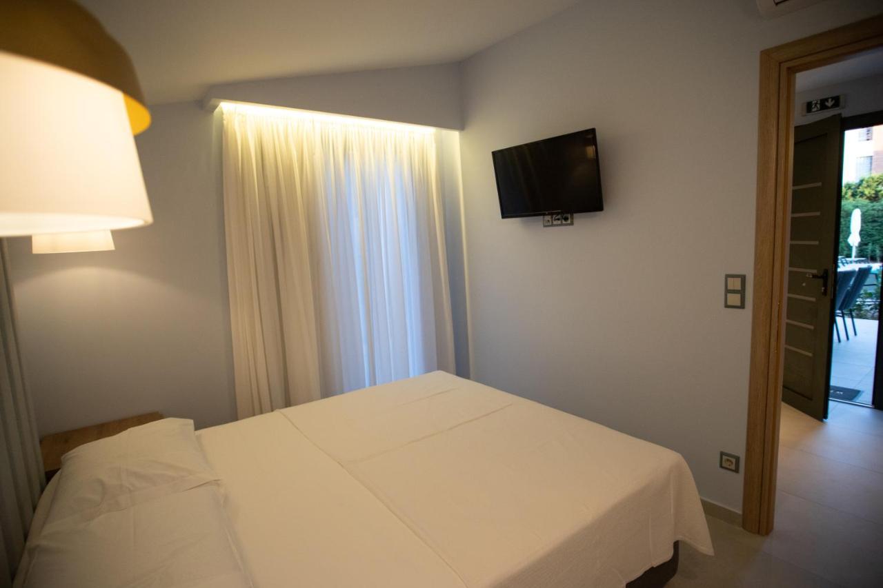 8 Boutique Suites Néa Potídea Kültér fotó