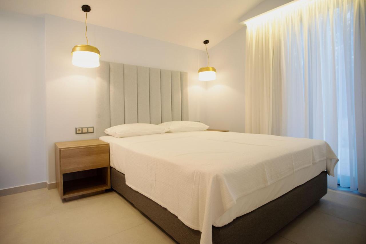 8 Boutique Suites Néa Potídea Kültér fotó