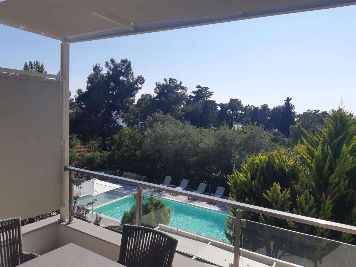 8 Boutique Suites Néa Potídea Kültér fotó