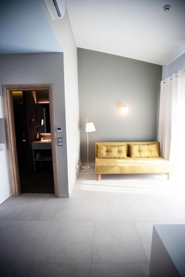 8 Boutique Suites Néa Potídea Kültér fotó
